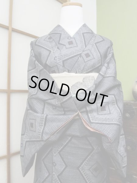 Photo4: CL1014K OSHIMA TSUMGI pongee (Grade B) and NAGOYA OBI sash (Grade B) (4)