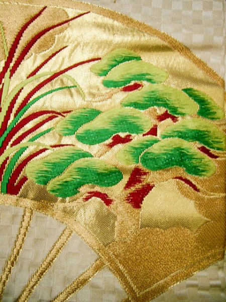 Photo10: F1202E Used Japanese Kimono  Light Beige UCHIKAKE Wedding by Silk. Folding fan  (Grade A) (10)