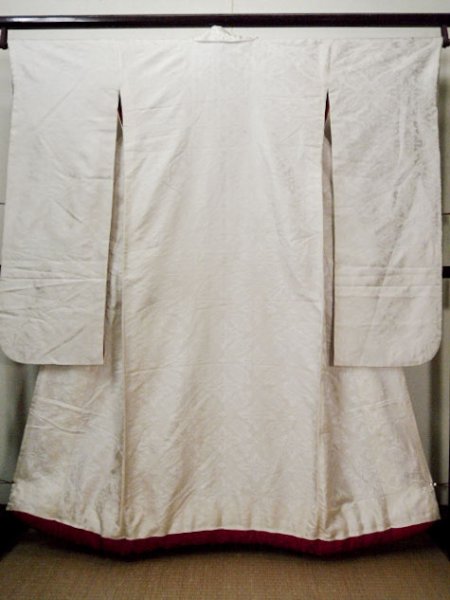 Photo1: F1202J Used Japanese Kimono  Smoky Off White UCHIKAKE Wedding by Silk. Diamond-shaped flowers  (Grade D) (1)
