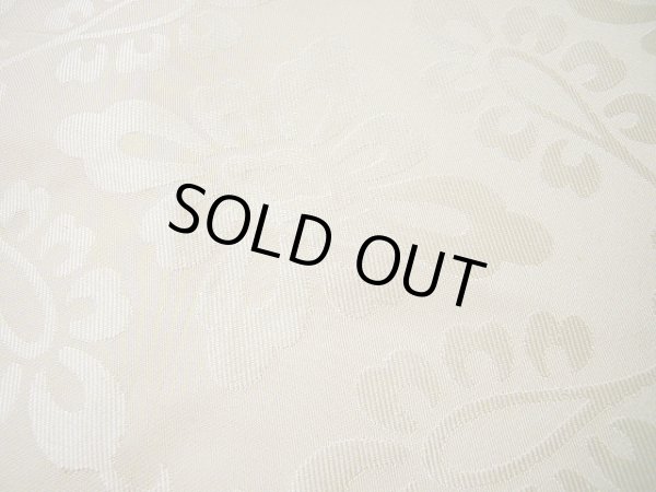 Photo6: F1202J Used Japanese Kimono  Smoky Off White UCHIKAKE Wedding by Silk. Diamond-shaped flowers  (Grade D) (6)