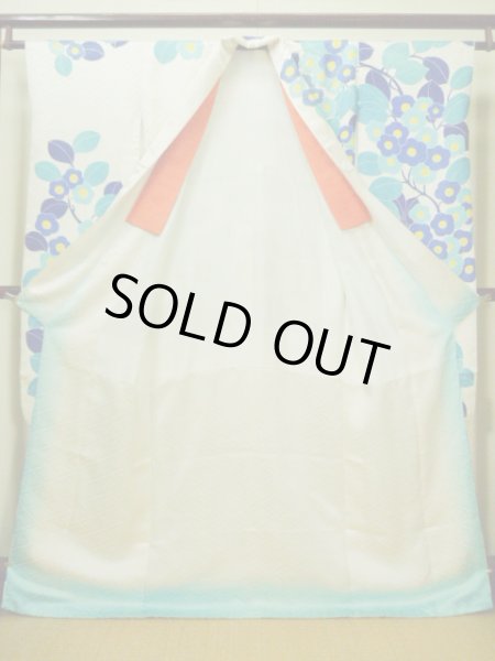 Photo3: F1216G Used Japanese Kimono  Shiny Off White FURISODE long-sleeved by Silk. Flower  (Grade A) (3)