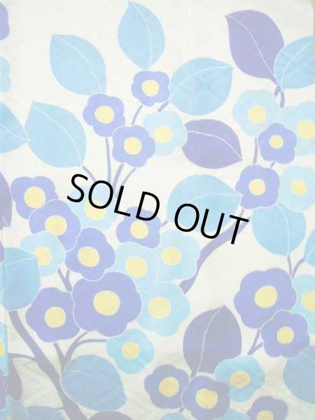 Photo13: F1216G Used Japanese Kimono  Shiny Off White FURISODE long-sleeved by Silk. Flower  (Grade A) (13)