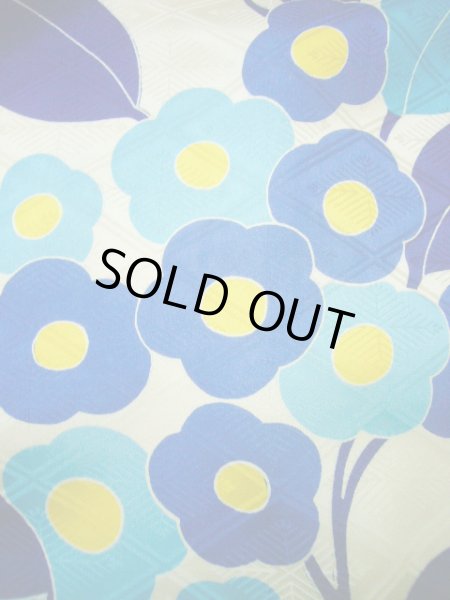 Photo18: F1216G Used Japanese Kimono  Shiny Off White FURISODE long-sleeved by Silk. Flower  (Grade A) (18)