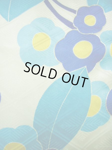 Photo19: F1216G Used Japanese Kimono  Shiny Off White FURISODE long-sleeved by Silk. Flower  (Grade A) (19)