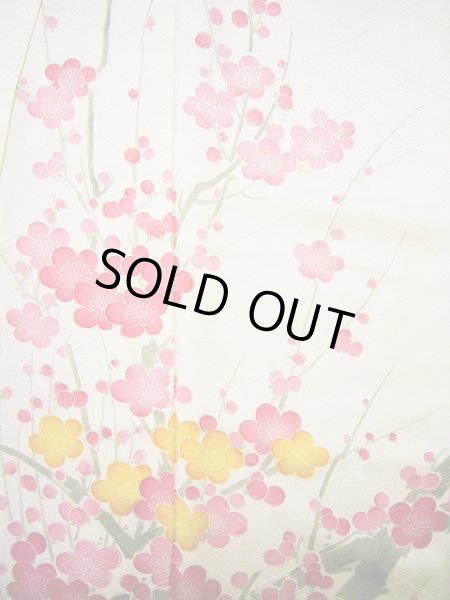 Photo6: Mint G0630H Used Japanese Kimono  Shiny Off White FURISODE long-sleeved by Silk. UME plum bloom  (Grade A) (6)