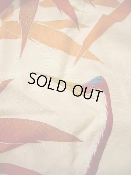 Photo17: G0805Z Used Japanese Kimono   Vermilion UCHIKAKE Wedding by Silk. Crane, YUZEN, The bottom is covered. (Grade B) (17)