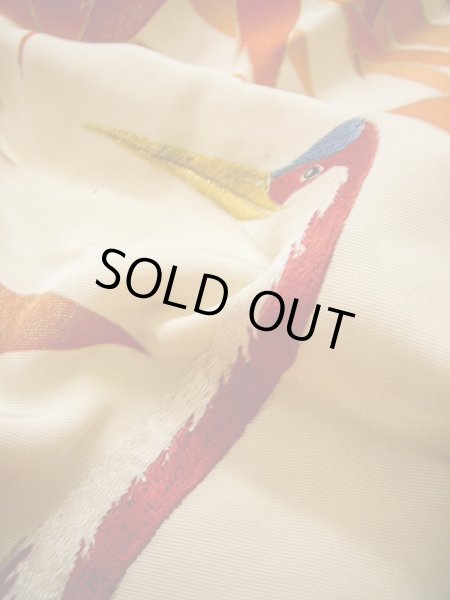 Photo20: G0805Z Used Japanese Kimono   Vermilion UCHIKAKE Wedding by Silk. Crane, YUZEN, The bottom is covered. (Grade B) (20)