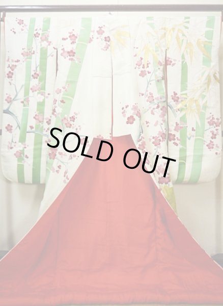 Photo6: G0826B Used Japanese Kimono  Smoky Off White UCHIKAKE Wedding by Silk. UME plum bloom  (Grade C) (6)