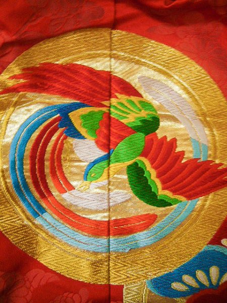 Photo9: G0826E Used Japanese Kimono  Dark Vermilion UCHIKAKE Wedding by Silk. Circle, Bottom is partely covered,  (Grade B) (9)