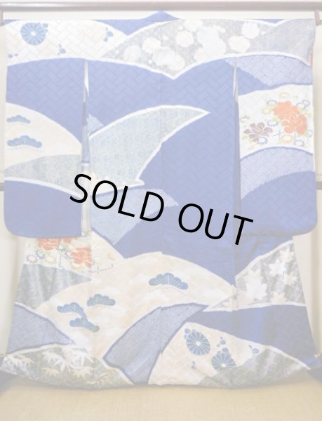 Photo2: I0107L Used Japanese Kimono   Blue FURISODE long-sleeved / Silk. Flower  (Grade A) (2)