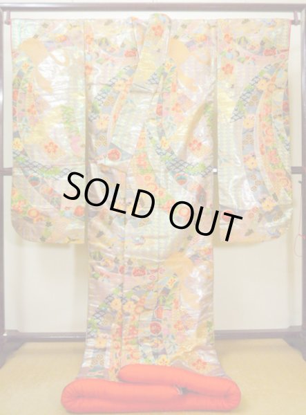 Photo3: I0112G Used Japanese Kimono Shiny Smoky Wisteria UCHIKAKE Wedding / Silk. TABANENOSHI  (Grade A) (3)