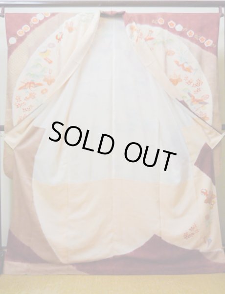 Photo4: I0207H Used Japanese Kimono  Pale Pink FURISODE long-sleeved / Silk. Treasures  (Grade A) (4)
