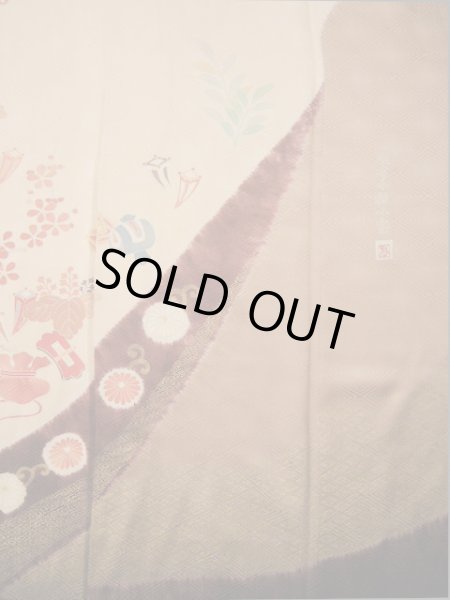 Photo10: I0207H Used Japanese Kimono  Pale Pink FURISODE long-sleeved / Silk. Treasures  (Grade A) (10)