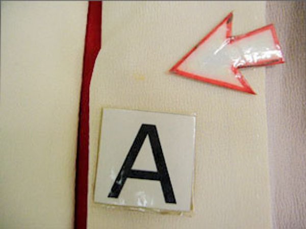 Photo9: I0207L Used Japanese Kimono  Smoky Off White JUBAN undergarment / Silk.   (Grade C) (9)