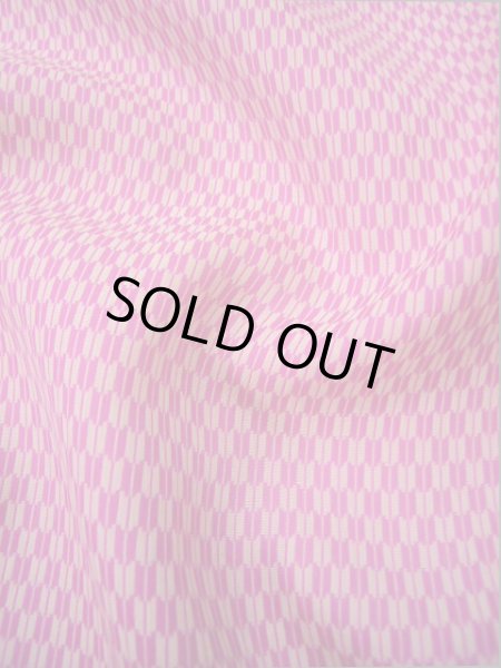 Photo8: I0302R Used Japanese Kimono  Bright Pink ORI woven / Silk. Arrow Feather  (Grade C) (8)
