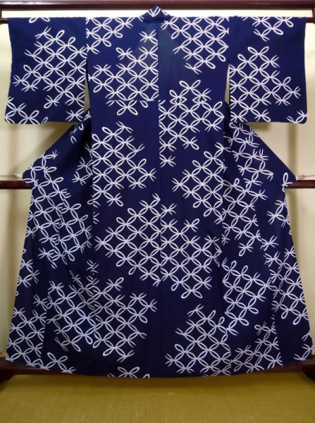 Photo1: J0520S Used Japanese Dark  Indigo Blue YUKATA summer / Cotton. Crossed circles 2 (Grade A) (1)