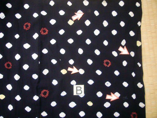 Photo13: J0710P Used Japanese  Dark Indigo Blue YUKATA summer / Cotton. Dot, Arimatsu Shibori (Grade C) (13)