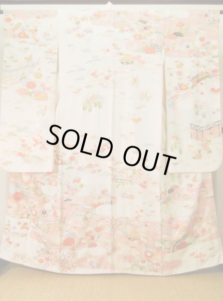 Photo2: J0715S Used Japanese Light  Off White FURISODE long-sleeved / Silk. Flower  (Grade B) (2)
