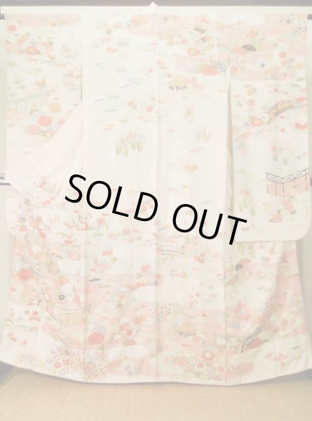Photo3: J0715S Used Japanese Light  Off White FURISODE long-sleeved / Silk. Flower  (Grade B) (3)