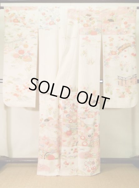 Photo4: J0715S Used Japanese Light  Off White FURISODE long-sleeved / Silk. Flower  (Grade B) (4)