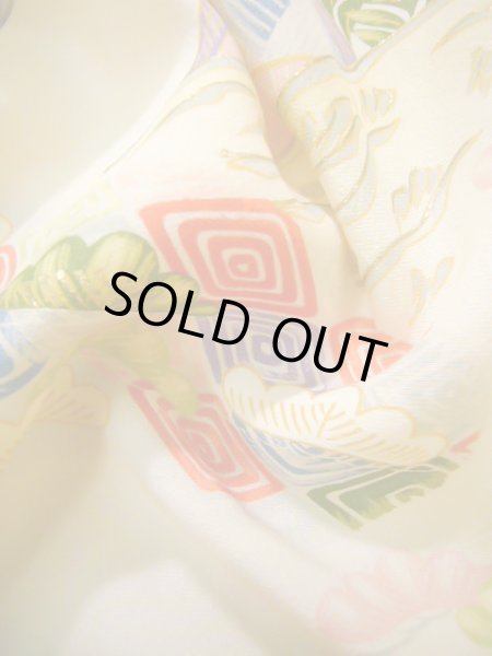 Photo15: J0715S Used Japanese Light  Off White FURISODE long-sleeved / Silk. Flower  (Grade B) (15)