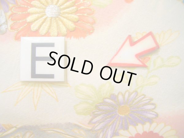 Photo21: J0715S Used Japanese Light  Off White FURISODE long-sleeved / Silk. Flower  (Grade B) (21)