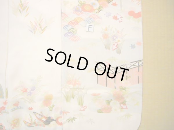 Photo22: J0715S Used Japanese Light  Off White FURISODE long-sleeved / Silk. Flower  (Grade B) (22)