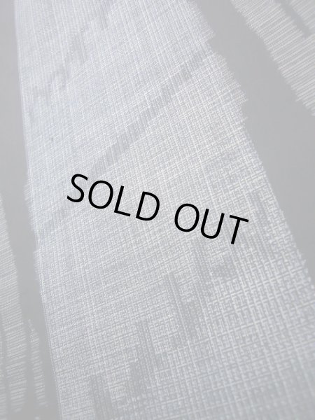 Photo10: J1023A Used Japanese   Black OSHIMA TSUMGI pongee / Silk. Bamboo leaf, TATE YOKO weave  (Grade C) (10)