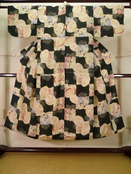 Photo1: J1104I Used Japanese   Black Kids / Silk. Flower,   (Grade D) (1)