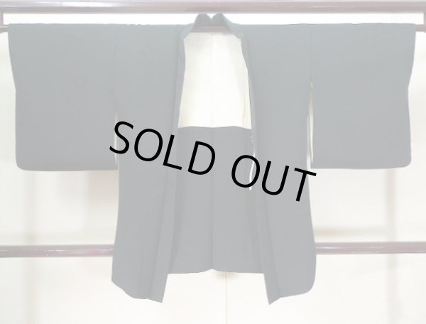 Photo1: Mint J1209W Vintage Japanese women   Black HAORI short jacket / Silk.    (Grade B) (1)