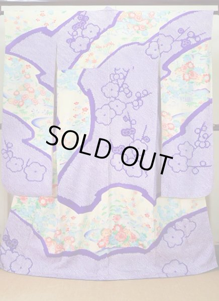 Photo2: J1223M Used Japanese Pale Light Yellow FURISODE long-sleeved / Silk. Flower, narcissus pattern  (Grade B) (2)
