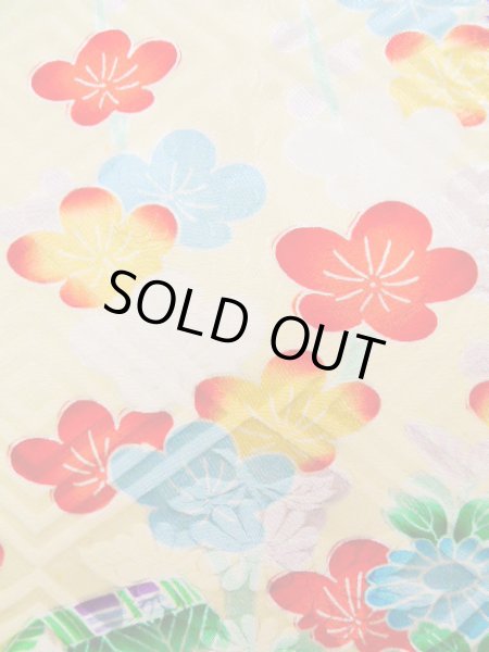 Photo8: J1223M Used Japanese Pale Light Yellow FURISODE long-sleeved / Silk. Flower, narcissus pattern  (Grade B) (8)