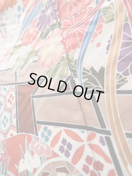 Photo13: J1223P Used Japanese   White FURISODE long-sleeved / Silk. Chrysanthemum, narcissus pattern  (Grade B) (13)