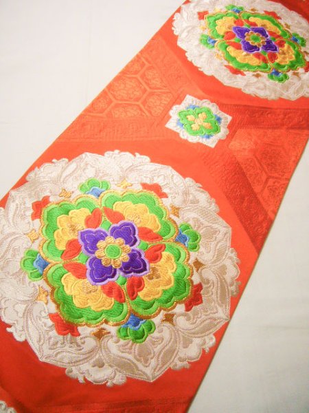 Photo1: JET0410Y Used Japanese Bright  Vermilion Cutting cloth    (Grade B) (1)