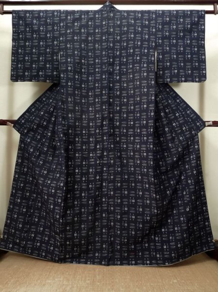 Photo1: K0330B Used Japanese   Navy Blue TSUMUGI pongee / Silk. Abstract pattern,   (Grade D) (1)