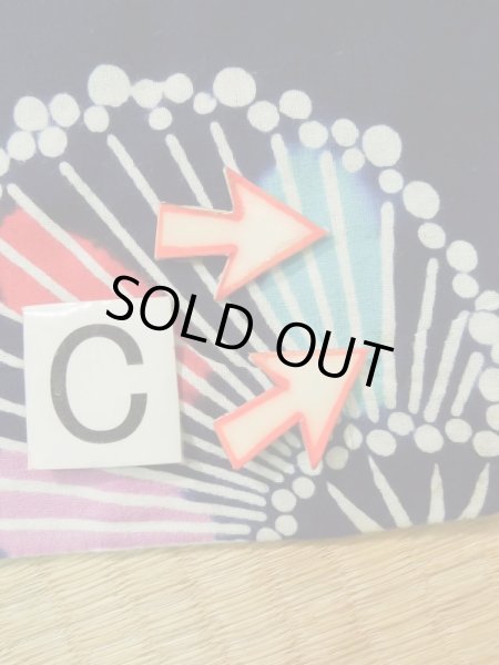 Photo17: K0421D Used Japanese   Indigo Blue Pour Dyed Yukata / Cotton.  paper fan pattern  (Grade D) (17)