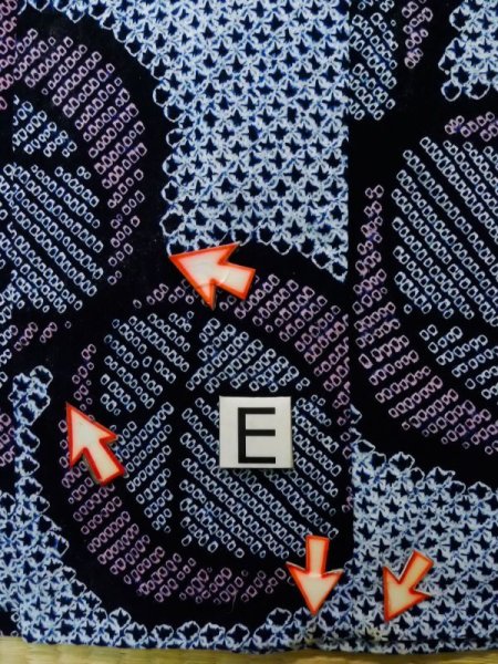Photo20: K0526A Used Japanese Heather  Indigo Blue YUKATA summer(made in Japan) / Cotton. Abstract pattern Arimatsu-Shibori, made in 1980-1990  (Grade C) (20)