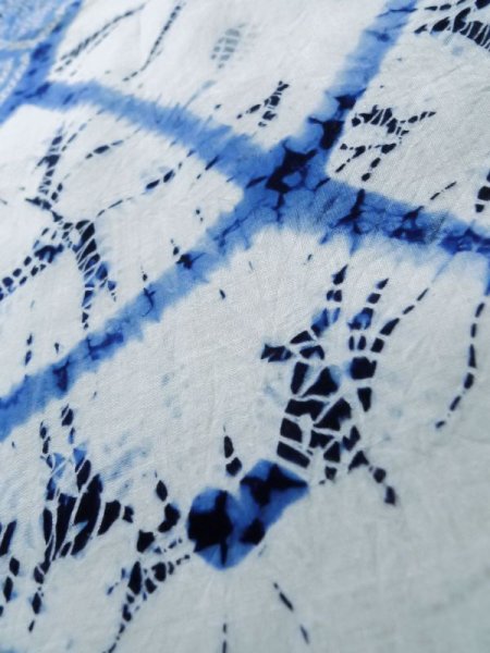 Photo9: K0526C Used Japanese   Blue YUKATA summer(made in Japan) / Cotton. Leaf, Arimatsu-Shibori, made in 1980-1990  (Grade C) (9)