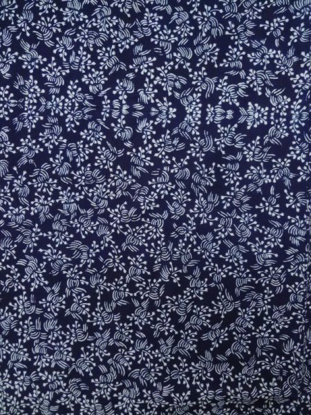 Photo3: K0526Q Used Japanese   Indigo Blue YUKATA summer(made in Japan) / Cotton. Flower, made in 1970-1980  (Grade B) (3)
