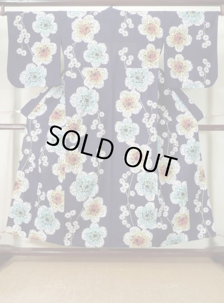 Photo2: K0526U Used Japanese   Indigo Blue Pour Dyed Yukata / Cotton. Flower, made in 1970-1980  (Grade B) (2)