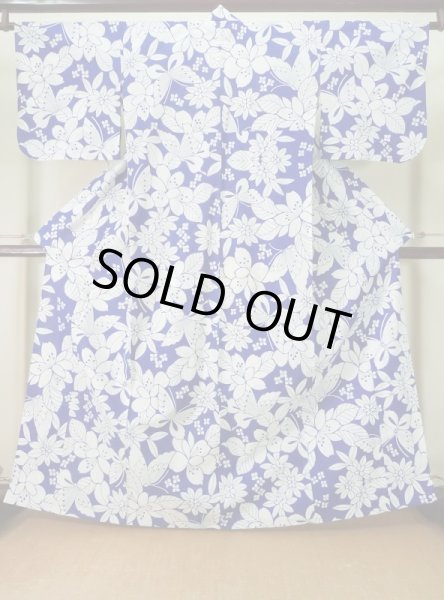 Photo2: K0526X Used Japanese   Blue YUKATA summer(made in Japan) / Cotton. Flower, made in 1980-1990  (Grade C) (2)