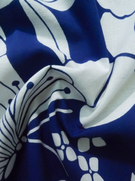 Photo13: K0526X Used Japanese   Blue YUKATA summer(made in Japan) / Cotton. Flower, made in 1980-1990  (Grade C) (13)