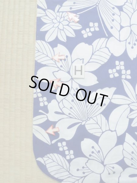 Photo22: K0526X Used Japanese   Blue YUKATA summer(made in Japan) / Cotton. Flower, made in 1980-1990  (Grade C) (22)