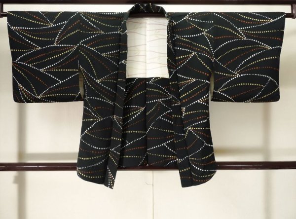 Photo1: K0609M Used Japanese   Black HAORI short jacket / Silk. Abstract pattern,   (Grade C) (1)