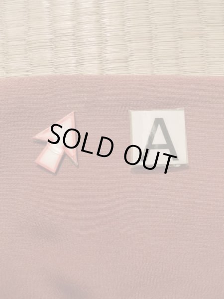 Photo17: K0616G Used Japanese Pale  Orange HAORI short jacket / Silk. Abstract pattern peacock motif on the lining  (Grade A) (17)