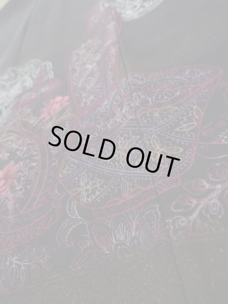 Photo7: K0714A Used Japanese   Black HAORI short jacket / Silk. Chinese flower, pottery pattern  (Grade B) (7)