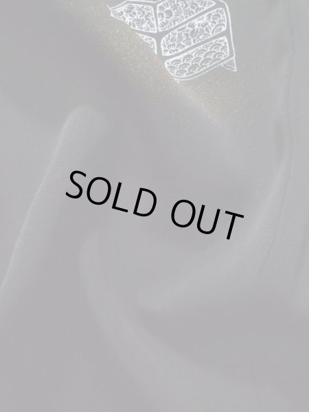 Photo11: K0714A Used Japanese   Black HAORI short jacket / Silk. Chinese flower, pottery pattern  (Grade B) (11)