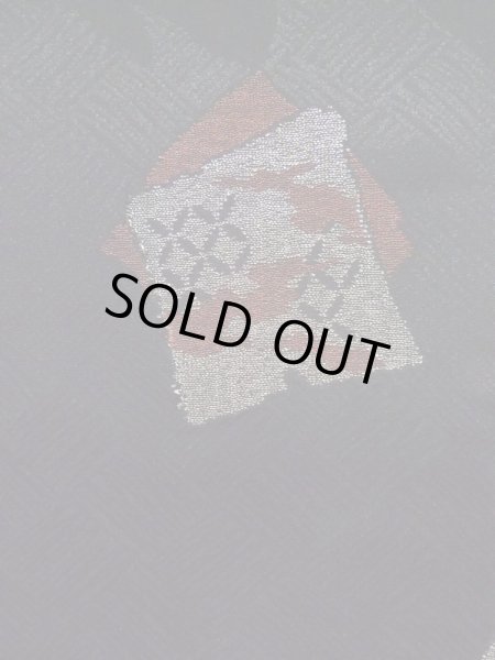 Photo7: K1008J Used Japanese   Black HAORI short jacket / Silk. Arabesque vine,   (Grade B) (7)