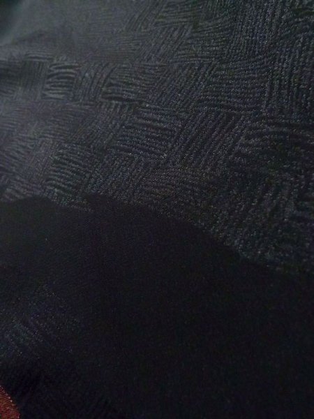 Photo10: K1008J Used Japanese   Black HAORI short jacket / Silk. Arabesque vine,   (Grade B) (10)