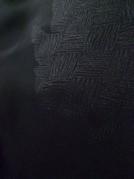 Photo11: K1008J Used Japanese   Black HAORI short jacket / Silk. Arabesque vine,   (Grade B) (11)